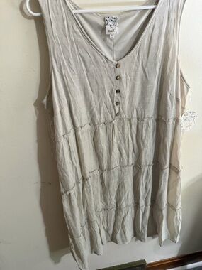 NWT NAIF Size 3x Sleeveless V-Neck Tiered Dress in Light Beige